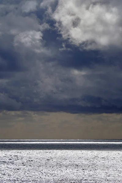Italia Sicilia Mar Mediterráneo Nubes Tormentosas Canal Sicilia Invierno — Foto de Stock