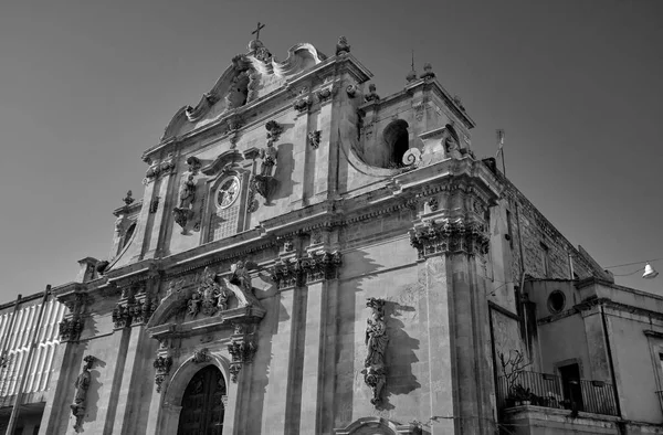Italië Sicilië Scicli Provincie Ragusa Bartolomeo Kerk Barokke Gevel Klokkentoren — Stockfoto