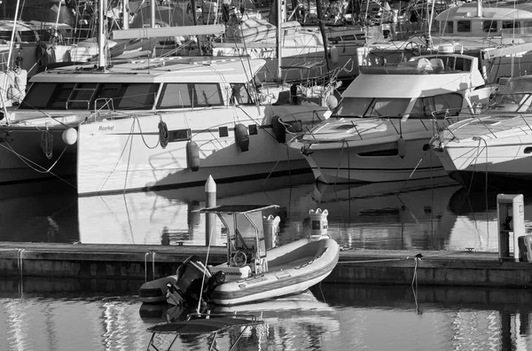 Talya Sicilya Akdeniz Marina Ragusa Ragusa Eyaleti Şubat 2022 Limanda — Stok fotoğraf