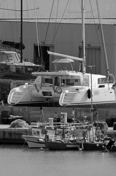 Italia Sicilia Marina Ragusa Provincia Ragusa Marzo 2022 Barcos Pesqueros —  Fotos de Stock