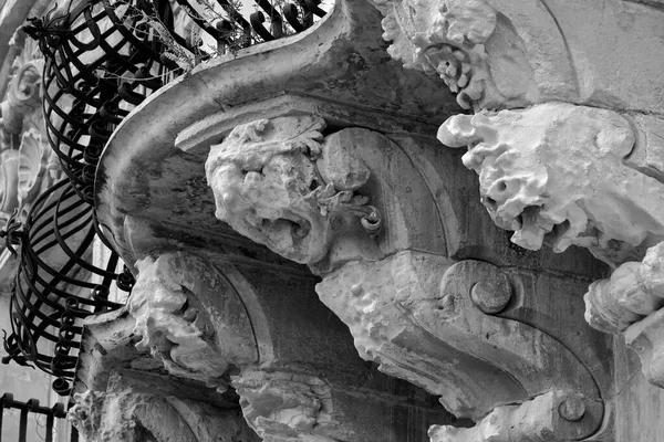 Itálie Sicílie Scicli Provincie Ragusa Barokní Fasáda Paláce Beneventano Ornamentálními — Stock fotografie