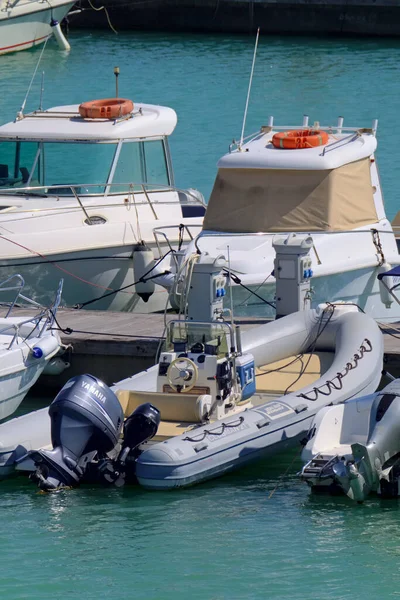 Taly Sizilien Mittelmeer Marina Ragusa Provinz Ragusa März 2022 Motorboote — Stockfoto