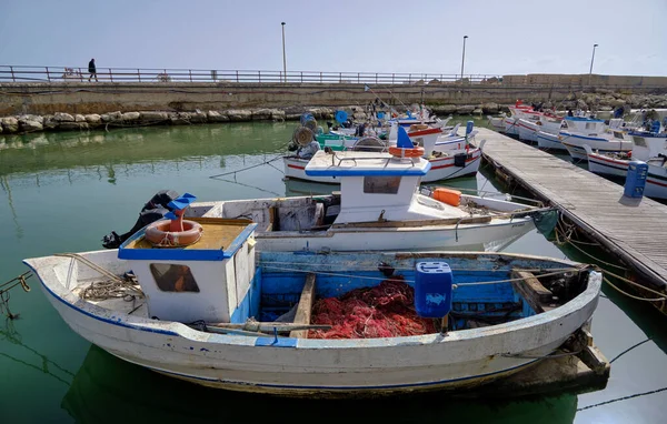 Italien Sicilien Medelhavet Scoglitti Ragusaprovinsen Mars 2022 Lokala Träfiskefartyg Hamnen — Stockfoto