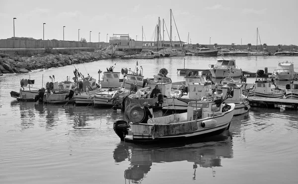 Itália Sicília Mar Mediterrâneo Scoglitti Província Ragusa Março 2022 Barcos — Fotografia de Stock