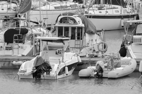 Italien Sicilien Medelhavet Marina Ragusa Ragusaprovinsen April 2022 Motorbåtar Och — Stockfoto