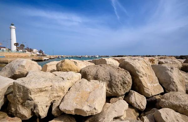 Italien Sicilien Medelhavet Punta Secca Ragusaprovinsen Utsikt Över Fiskebåtar Hamnen — Stockfoto