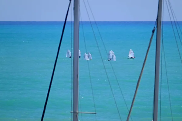 Italien Sizilien Mittelmeer Marina Ragusa April 2022 Segelbootmasten Hafen Und — Stockfoto