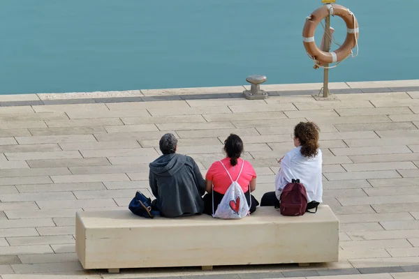 Italy Sicily Mediterranean Sea Marina Ragusa Ragusa Province Women Resting — Fotografia de Stock