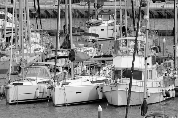 Talya Sicilya Akdeniz Marina Ragusa Ragusa Ili Haziran 2022 Limanda — Stok fotoğraf