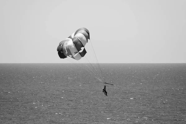 Italy Sicily Mediterranean Sea Marina Ragusa Ragusa Province People Flying — Zdjęcie stockowe