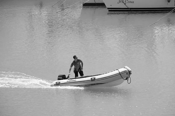 Italie Sicile Méditerranée Marina Ragusa Province Raguse Juillet 2022 Homme — Photo