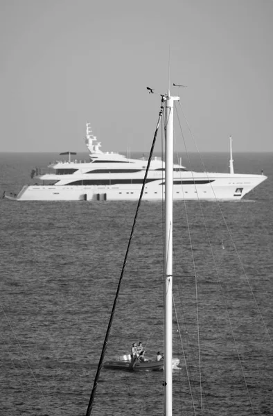 Italy Sicily Mediterranean Sea Marina Ragusa Sailing Boat Mast Port — Stockfoto