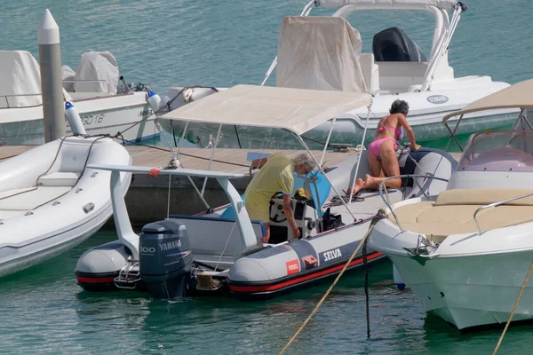 Italie Sicile Méditerranée Marina Ragusa Province Raguse Septembre 2022 Couple — Photo