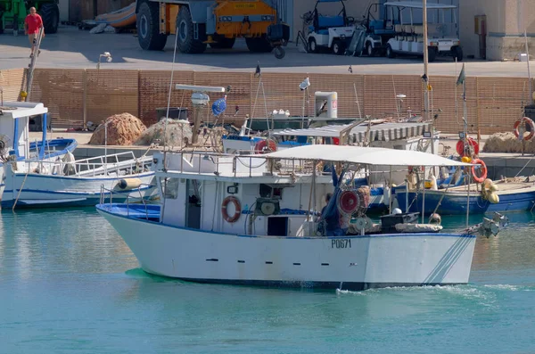 Italia Sicilia Mar Mediterraneo Marina Ragusa Provincia Ragusa Pescatori Locali — Foto Stock