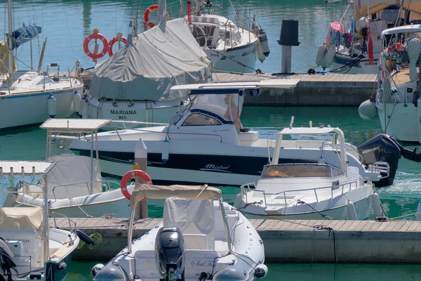 Taly Sizilien Mittelmeer Marina Ragusa Provinz Ragusa September 2022 Mann — Stockfoto