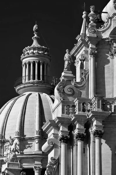 Italia Sicilia Ragusa Ibla Catedral San Jorge Fachada Barroca Campanario — Foto de Stock