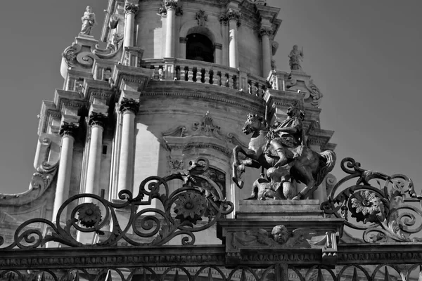 Itálie Sicílie Ragusa Ibla Katedrála Jiří Železná Socha Jiří Vstupní — Stock fotografie