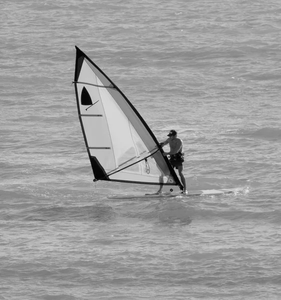 Italien Sizilien Mittelmeer Marina Ragusa Provinz Ragusa Windsurfer Meer — Stockfoto