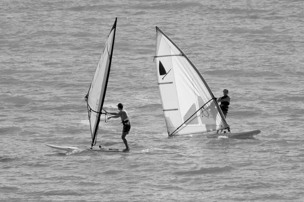 Italien Sizilien Mittelmeer Marina Ragusa Provinz Ragusa Windsurfer Meer — Stockfoto