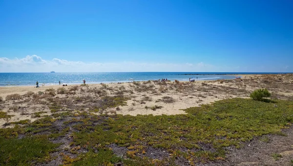 Italien Sicilien Medelhavet Södra Sandkusten Playa Grande Ragusaprovinsen Människor Stranden — Stockfoto