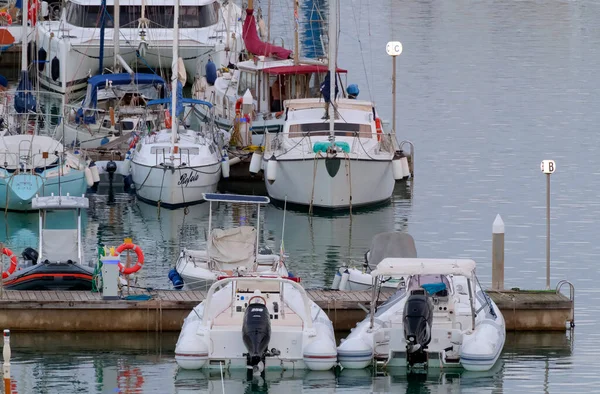 Włochy Sycylia Morze Śródziemne Marina Ragusa Października 2022 Łodzie Motorowe — Zdjęcie stockowe