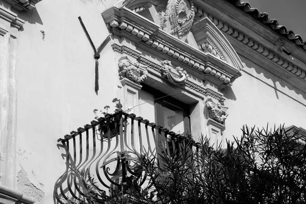 Włochy Sycylia Scicli Prowincja Ragusa Fasady Barokowych Budynków Przy Ulicy — Zdjęcie stockowe
