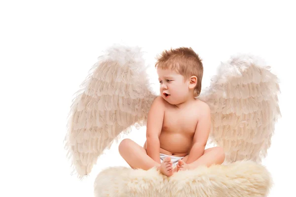 Bebê infantil com asas de anjo — Fotografia de Stock