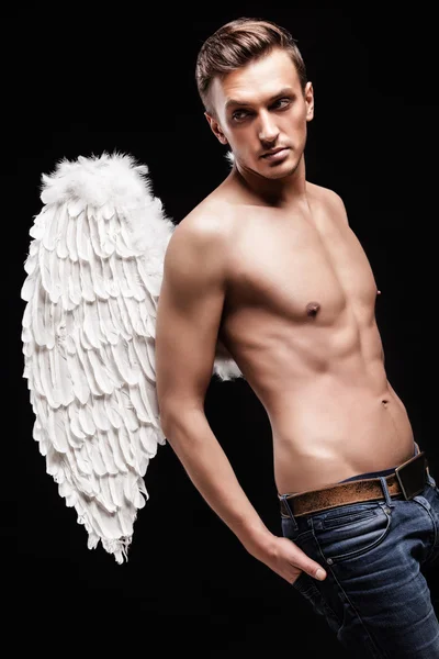 天使の羽を持つ男の肖像 — ストック写真