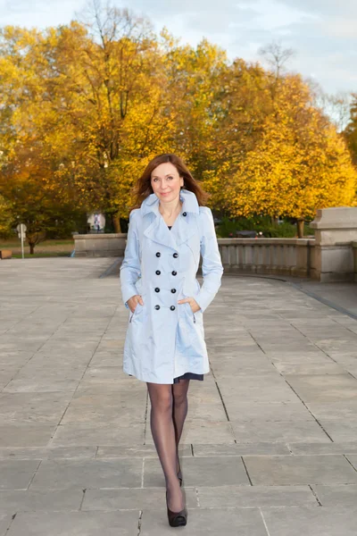 Schöne erwachsene Frau. — Stockfoto