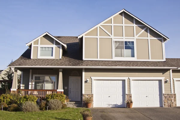 Nueva casa hermosa — Foto de Stock