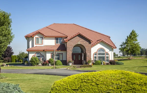 Familjens hus — Stockfoto