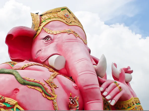 Ganesha standbeeld, thailand. — Stockfoto