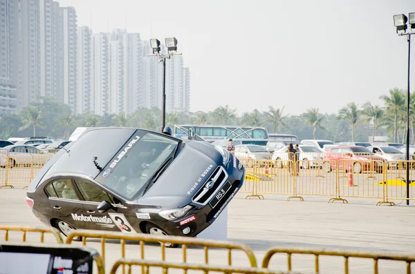NONTHABURI - 8 DE DICIEMBRE: SUBARU RS3 Sport car Stunt Show displa —  Fotos de Stock