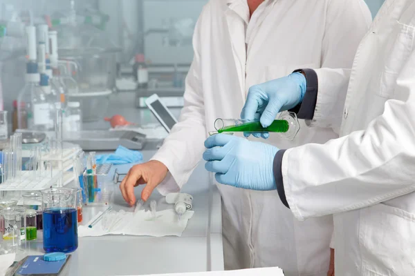 Laboratory Teamwork — Stock Photo, Image