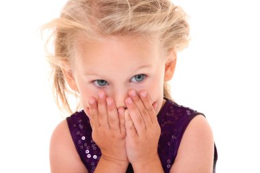 Korkmuş küçük bir kız