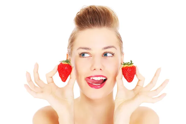 Woman and strawberries — Stock Photo, Image