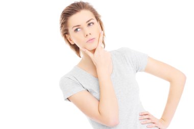 karar vermek çalışan kadın