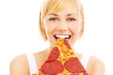 kadın ve Sucuklu pizza