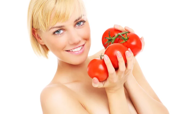 Mulher com tomates — Fotografia de Stock