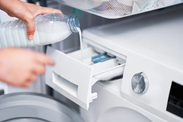 Picture Young Woman Making Laundry Work High Quality Photo — Stock Photo, Image