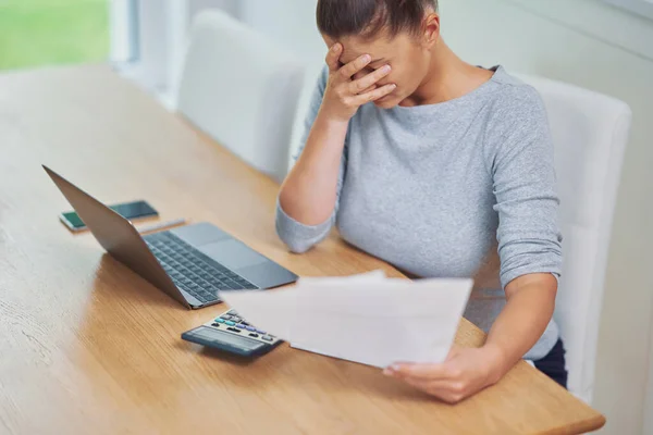 Young Woman Counting Home Budget Bills High Quality Photo — Photo