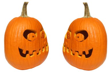 Cadılar Bayramı. İki Cadılar Bayramı Balkabağı. Cadılar Bayramı balkabakları parti havasında. Fenerler Valesi. Beyazda izole edilmiş. Mesaj için yer var. İki Şeytani Gülümseyen Jack Fenerleri. Cadılar Bayramı Partisi. Balkabağı oyma yarışması. Komik balkabakları. Cadılar Bayramı Partisi Eğlencesi. Kesme Yolu.