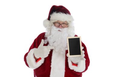 Noel Baba 'nın elinde boş bir siyah tebeşir tahtası var. Mesaj için yer var. Noel Baba 'nın Boş Tebeşir Kurulu' nda mesaj ya da Noel dilekleri için yer var. Reklamcılık veya Dilek Listesi Tebeşir Kurulu veya Yaramaz ve Güzel İsimler. Noel Baba siyah ilan panosunu gösteriyor..