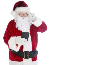 Noel Baba cep telefonunu kullanıyormuş. Noel Baba yoğun sezonunda cep telefonunu mesajlaşmak, mesaj atmak ve telefona cevap vermek için kullanır. Noel Baba Teknolojiyi Seviyor. Mutlu noeller. İyi tatiller..
