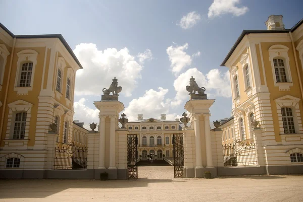 Barokní palác, rundale, Lotyšsko — Stock fotografie
