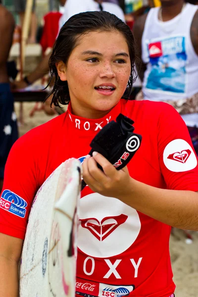 Anissa flynn i quiksilver öppna phuket thailand 2012 — Stockfoto