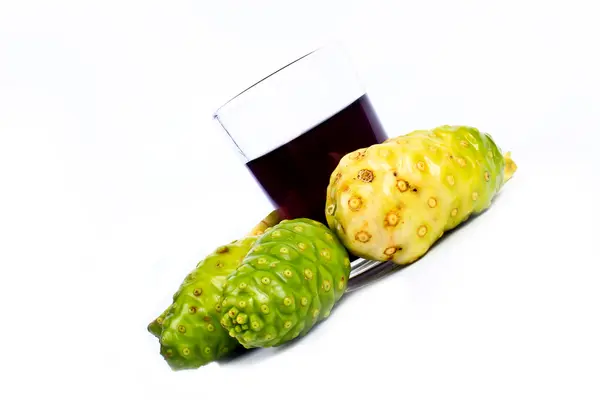 Noni on white — Stock Photo, Image