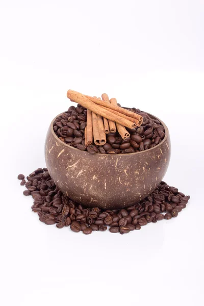 Κόκκους καφέ σε ξύλινα cub — Φωτογραφία Αρχείου