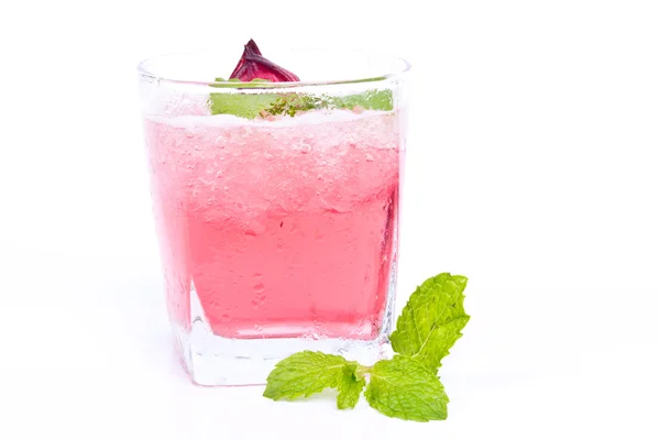 Strawberry cocktail with crushed ice — Stock Photo, Image