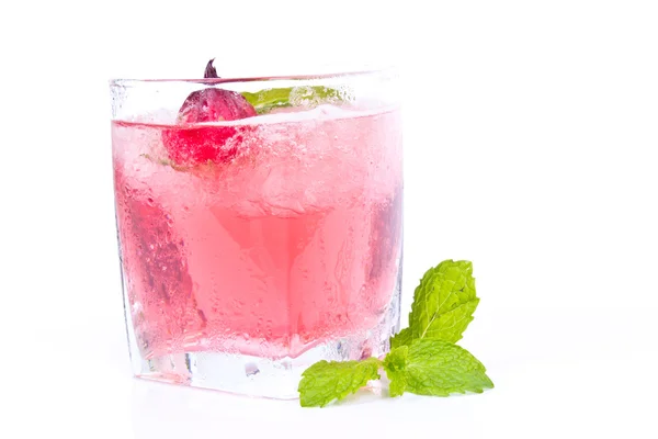 Strawberry cocktail with crushed ice — Stock Photo, Image